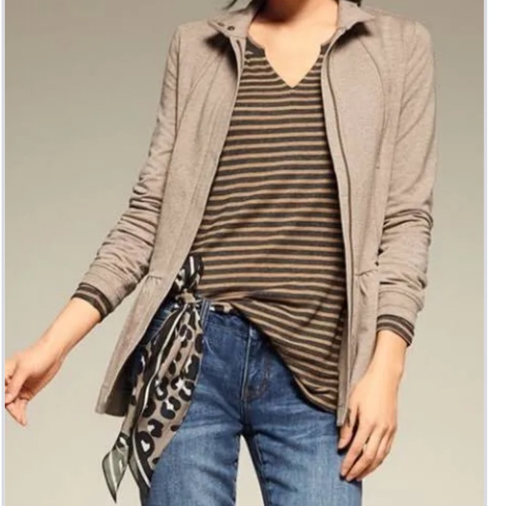 CAbi Weekend Topper * Fossil Color * Small NWT #3543 Zip-Up Topper $149